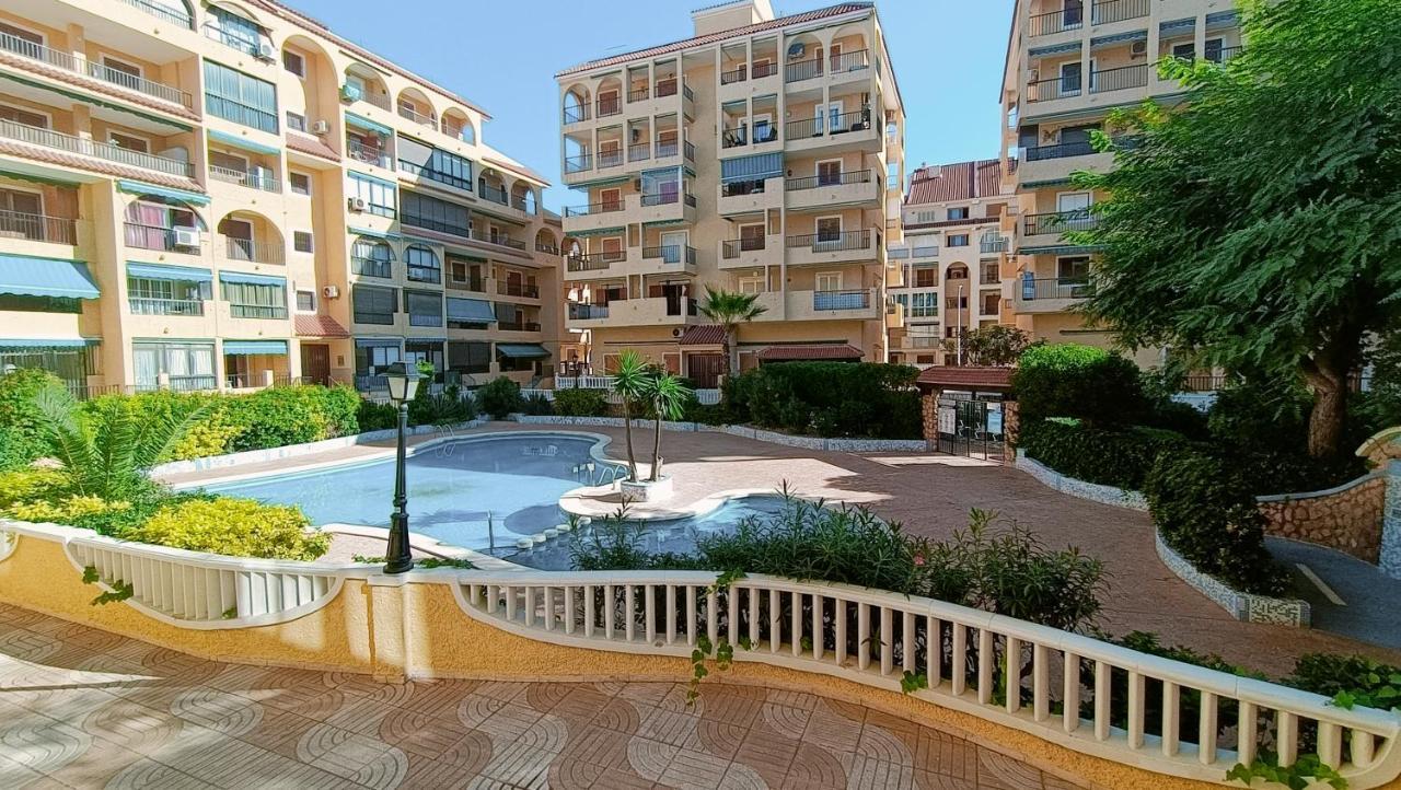 Grace Resident Studio Apartman Daire La Mata  Dış mekan fotoğraf